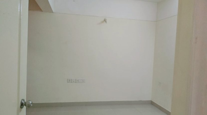 B612_20200109_195918_116