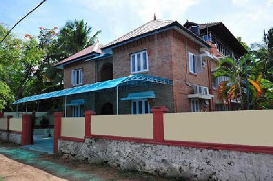 Large 2 Storey Property with multiple amenities for Sale