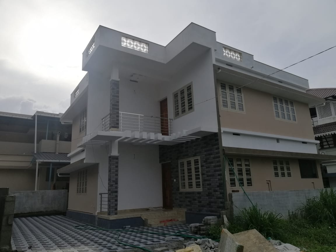 4 Bed, House/Villa for Sale in Kolazhy,Thrissur