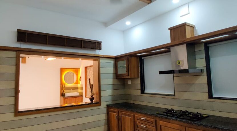 fd596b33-f7c0-45ea-bda3-dd703f61525e