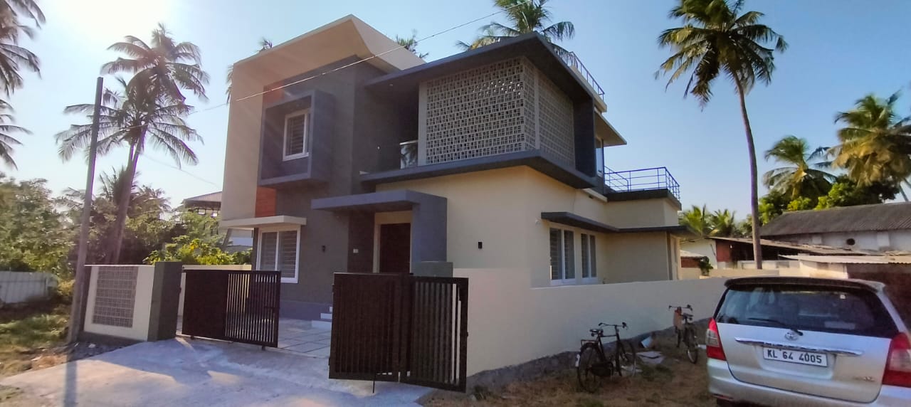 4bhk 5cent Parvattani 92L1