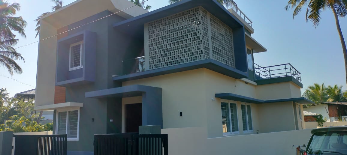 4bhk 5cent Parvattani 92L2