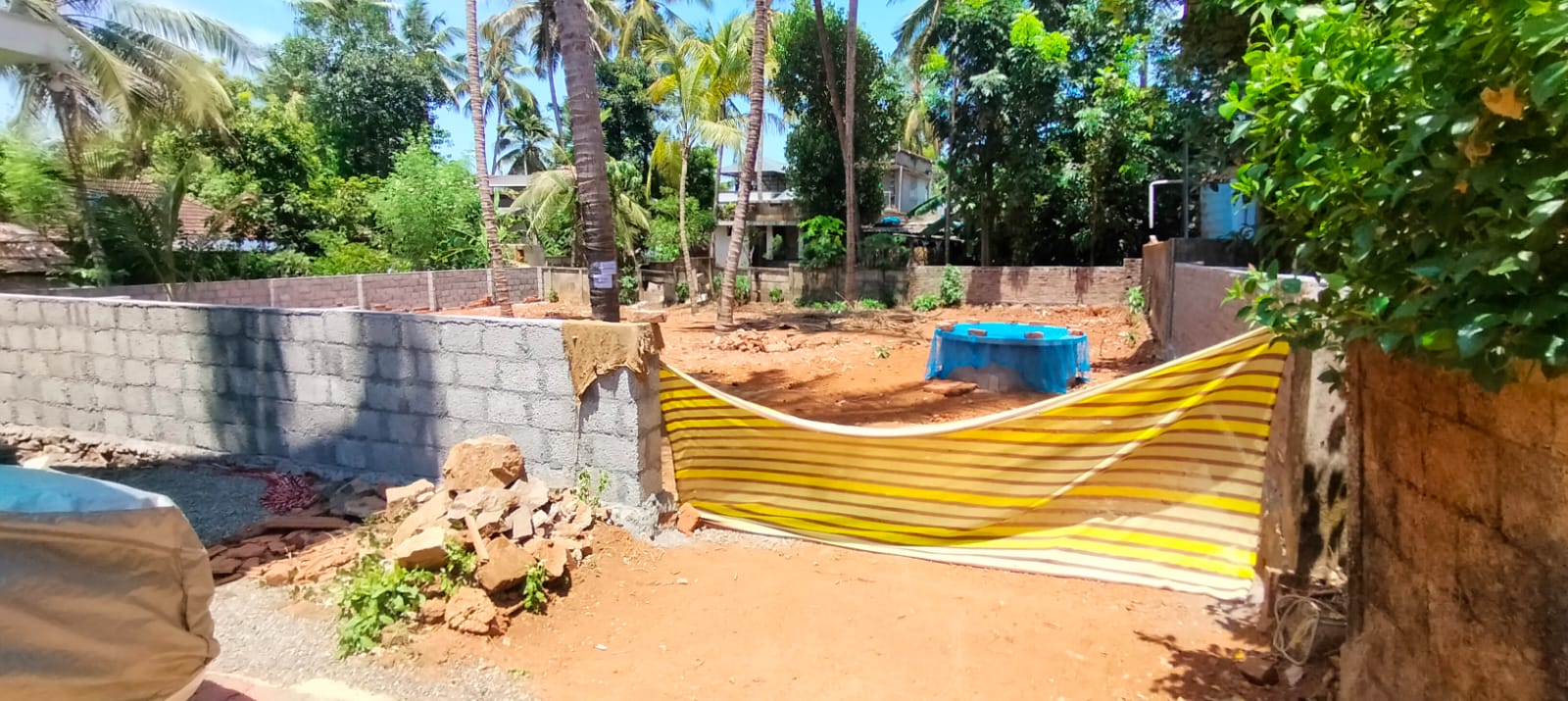 Poochatty Center Land 11.50 cent 4.50 L 1