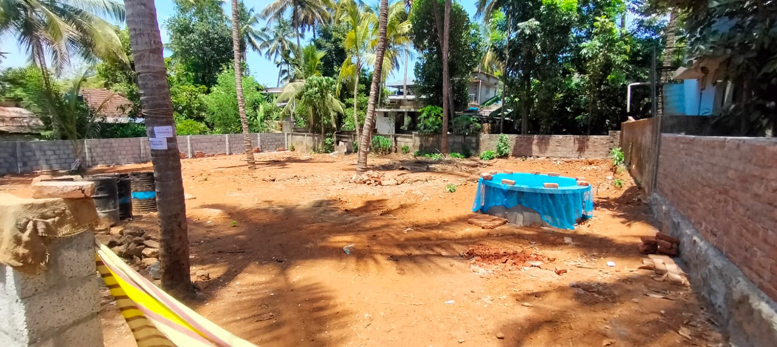 Poochatty Center Land 11.50 cent 4.50 L 4