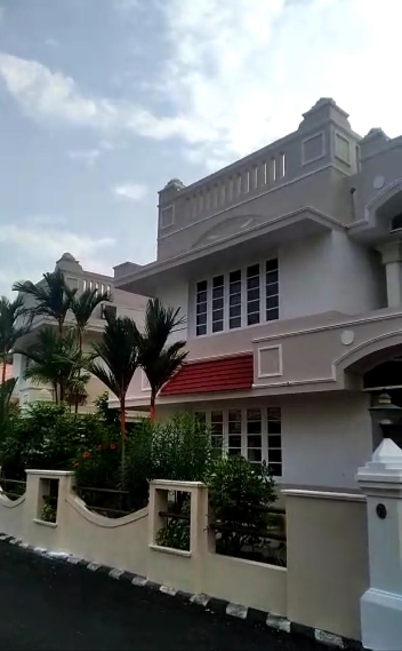 4 bhk House 2850 sqft 8 cent 2.50 Cr 1