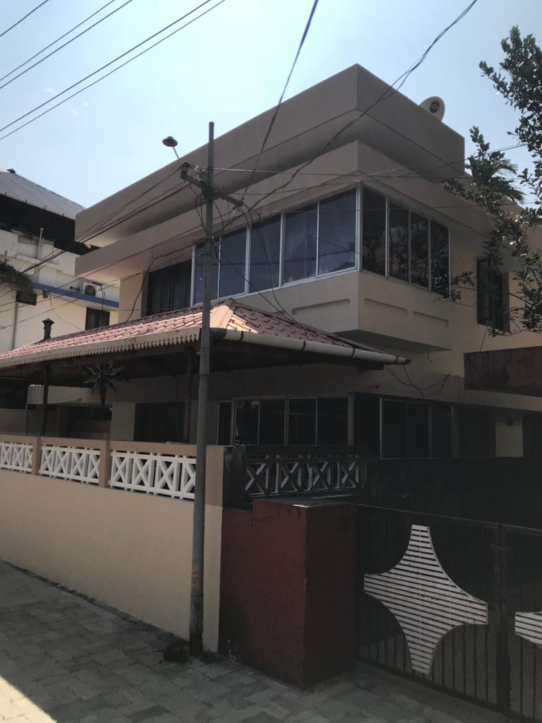 42385187-52dc-454e-9585-fa129784321e